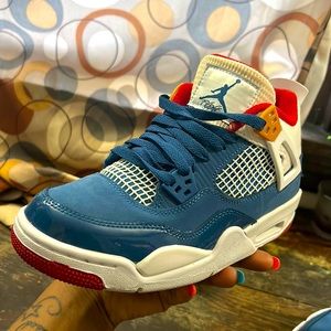 These are 4’s only wore for 1 hour